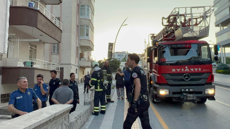 Niğde’de Apartman Dairesinde Yangın Paniği